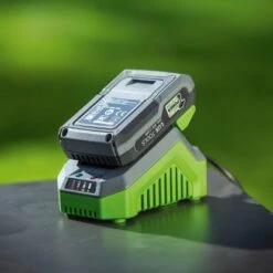 LUX 1 PowerSystem Starter-Set Mit 20 V 2 Ah Li-Ion Akku Und Schnellladegerät -Familie Produkt Geschäft 4007871960514 A 01