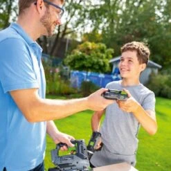 LUX 1 PowerSystem Starter-Set Mit 20 V 2 Ah Li-Ion Akku Und Schnellladegerät -Familie Produkt Geschäft 4007871960514 A 04