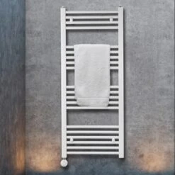 Elektrischer Badheizkörper Wuppertal Mit Programmierbarem Thermostat 600 W -Familie Produkt Geschäft 787115155 A01 040719 RET01